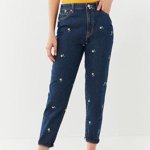 BDG Urban Outfitters Mom Jeans